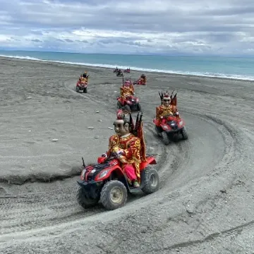 猛哥花蓮沙灘車-花蓮天空之鏡-電音三太子有玩有保佑駕到